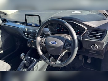 Used Ford Focus 2018 for sale - 77827311: Photo