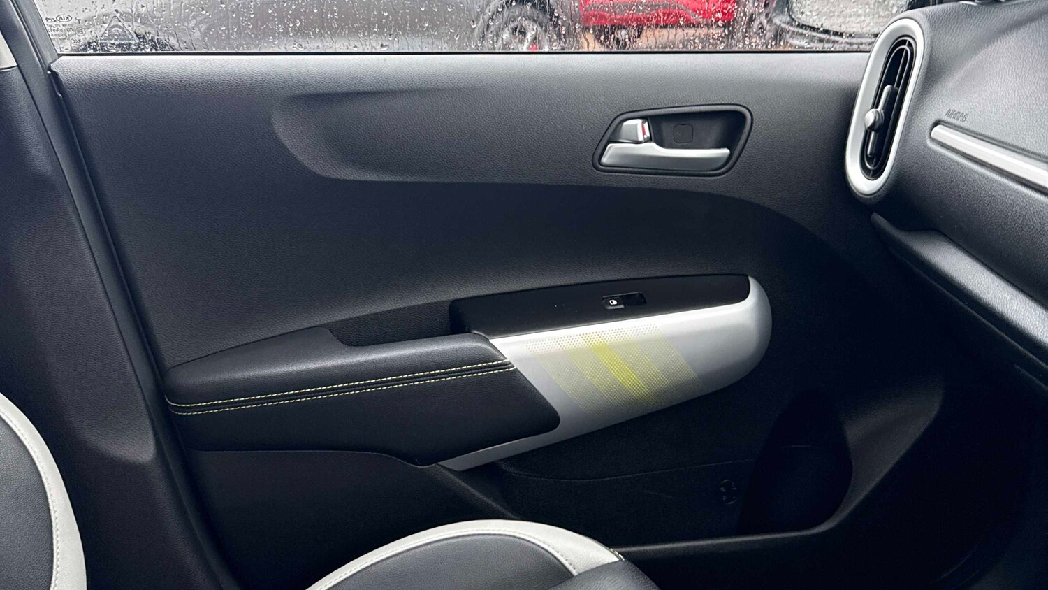 Used Kia Picanto 2021 for sale - 76598335: Photo 9