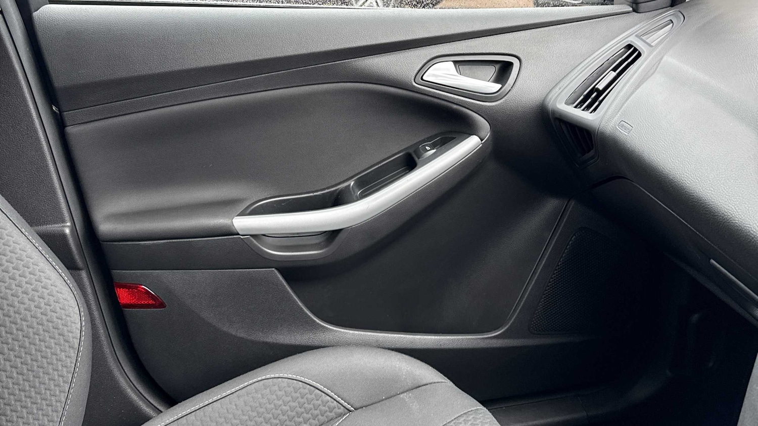 Used Ford Focus 2017 for sale - 76636651: Photo 13