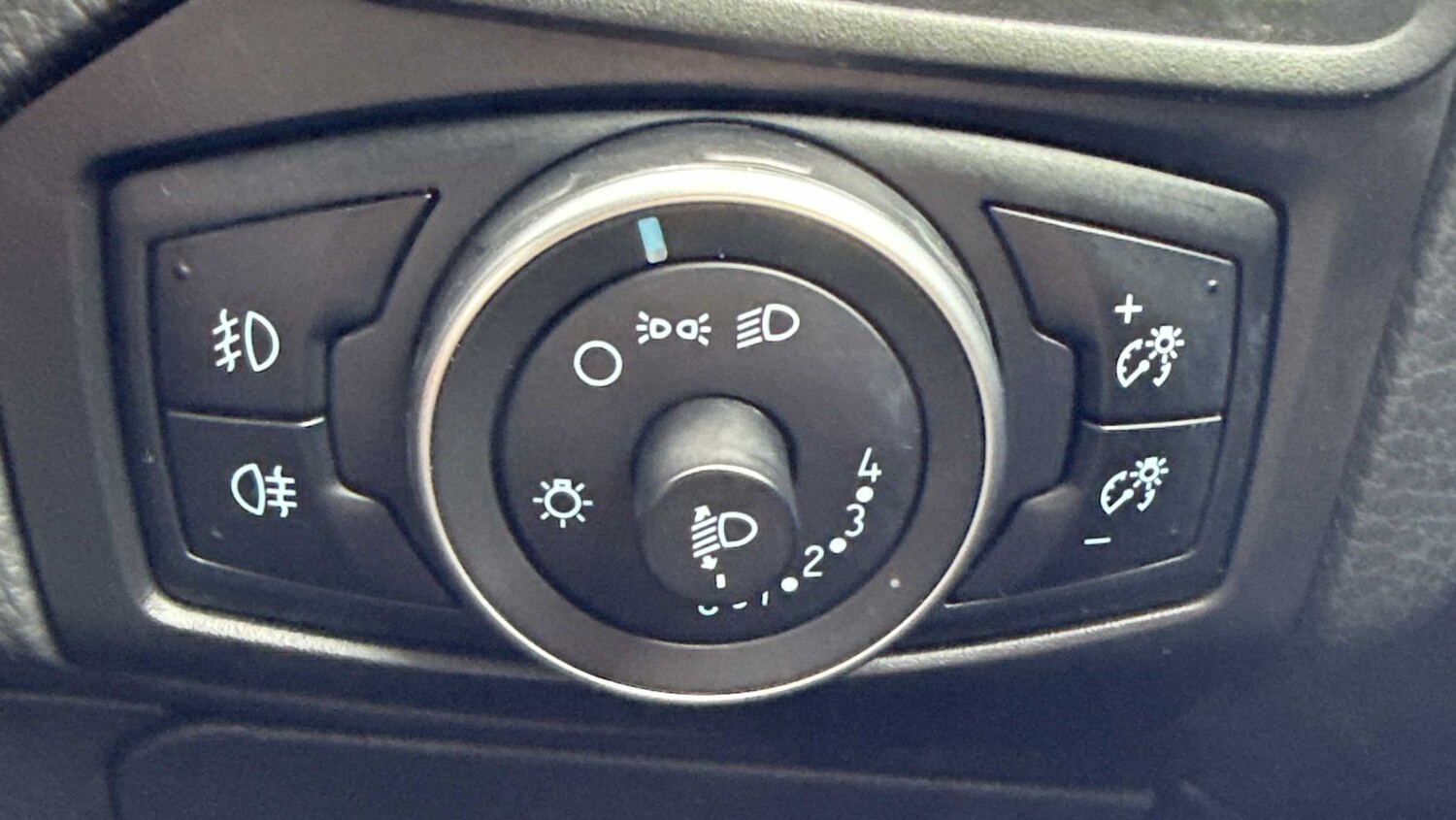 Used Ford Focus 2017 for sale - 76636651: Photo 30