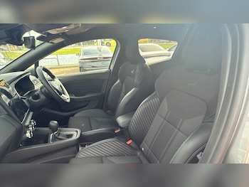 Used Renault Clio 2023 for sale - 78744071: Photo