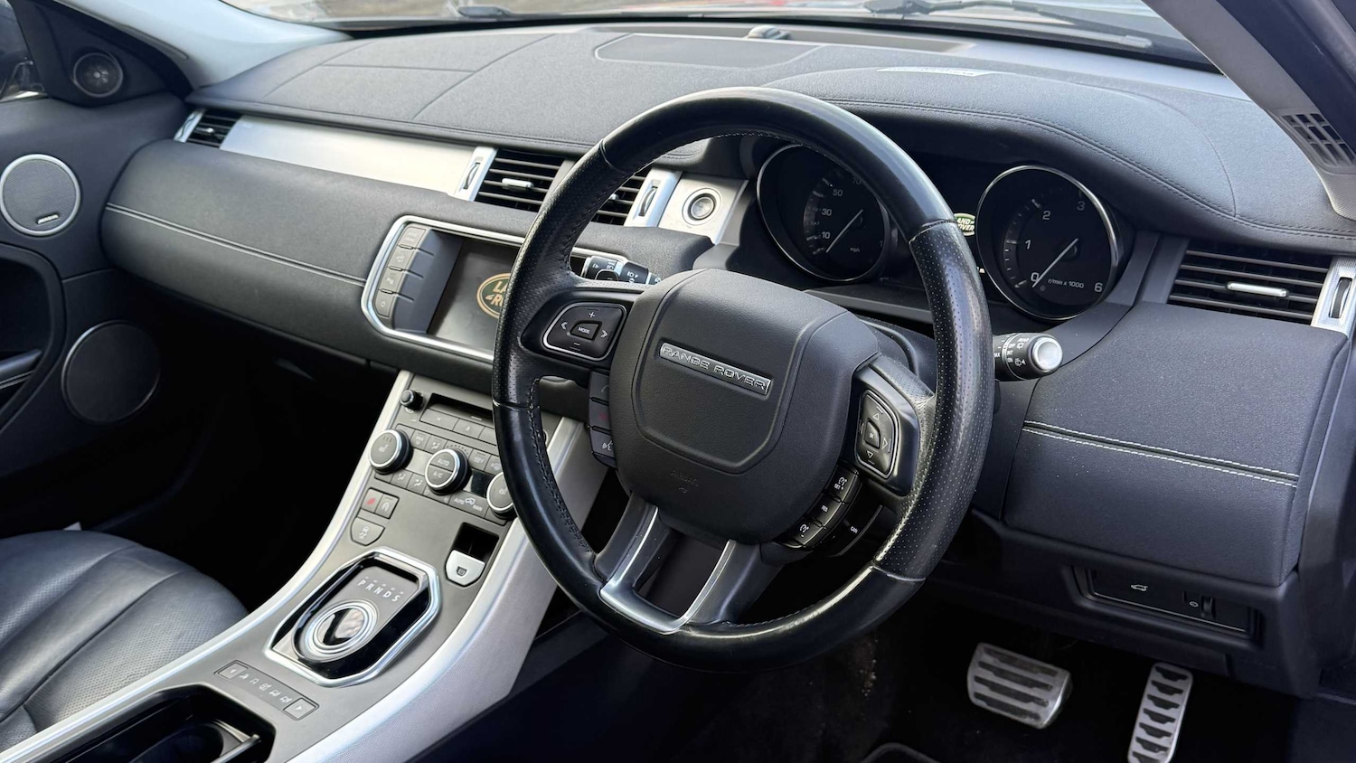 Used Land Rover Range Rover Evoque 2015 for sale - 78052526: Photo 11