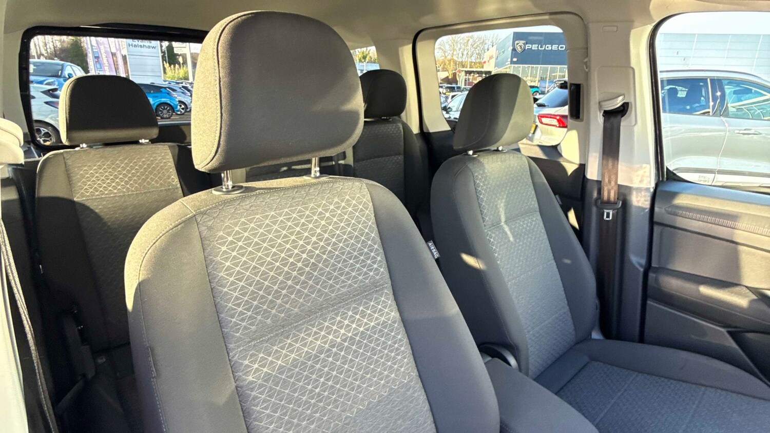 Used Ford Tourneo Connect 2022 for sale - 77194552: Photo 8