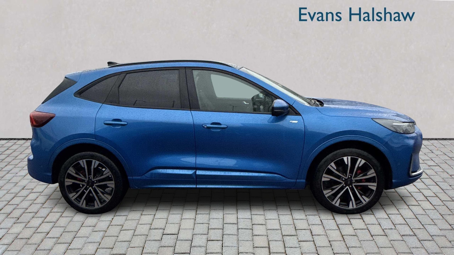 Used Ford Kuga 2024 for sale - 77000169: Photo 2