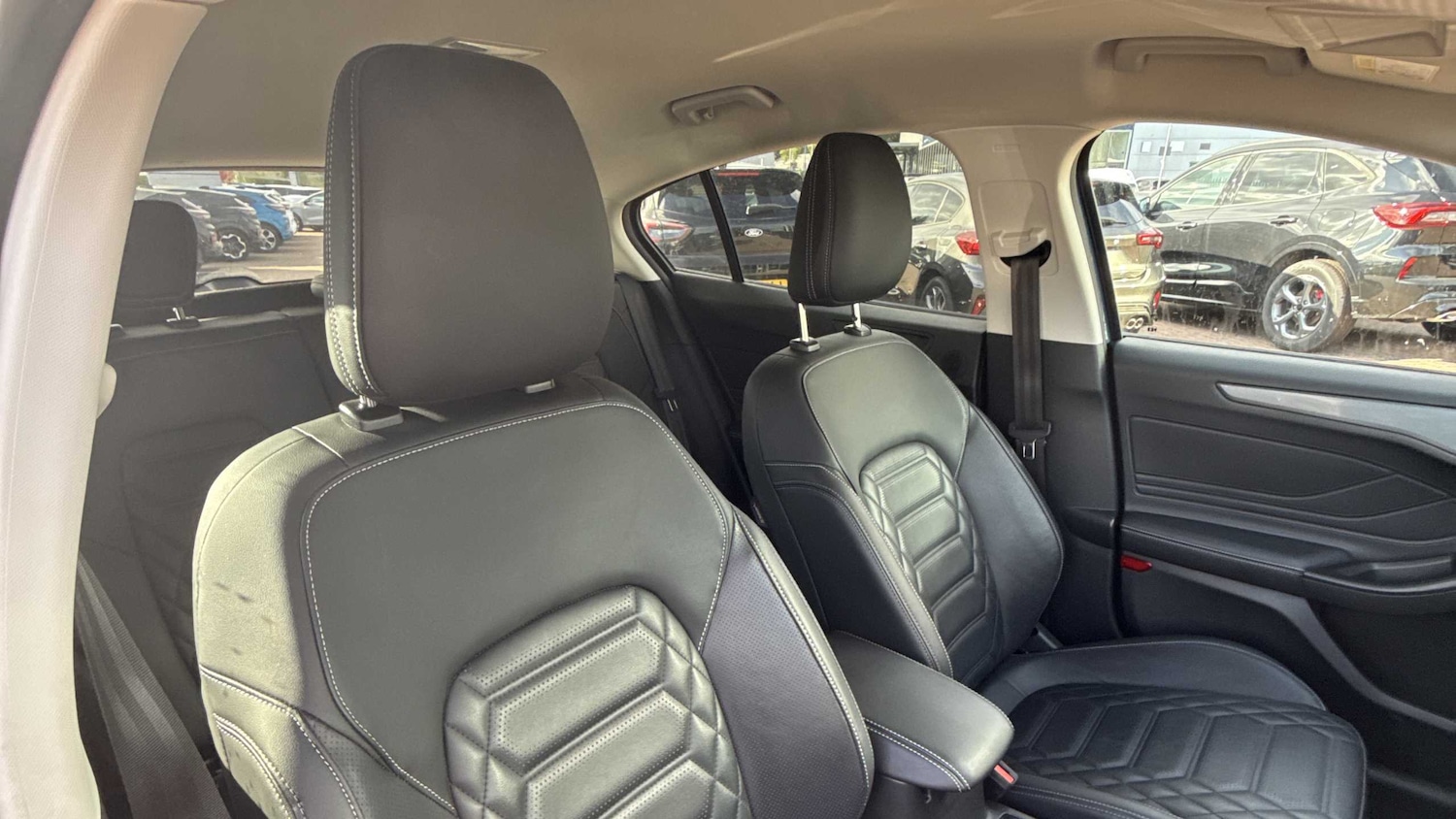 Used Ford Focus 2022 for sale - 76075301: Photo 4