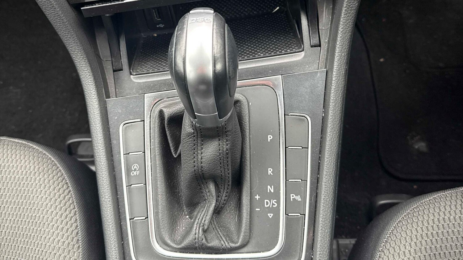 Used Volkswagen Golf 2018 for sale - 77827298: Photo 26