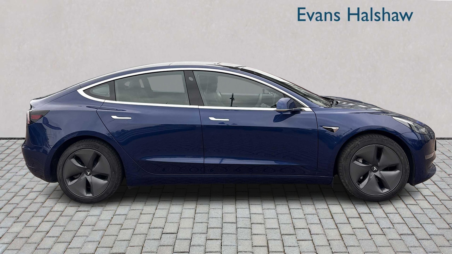 Used Tesla Model 3 2020 for sale - 77308381: Photo 2