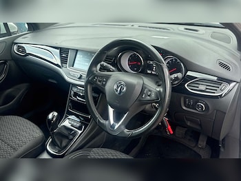 Used Vauxhall Astra 2017 for sale - 79466796: Photo