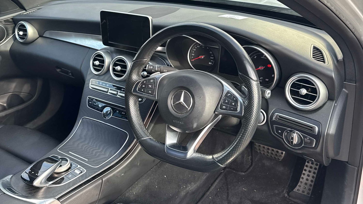 Used Mercedes-Benz C Class 2017 for sale - 76501871: Photo 8