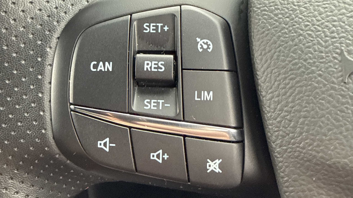 Used Ford Focus 2022 for sale - 76156058: Photo 24