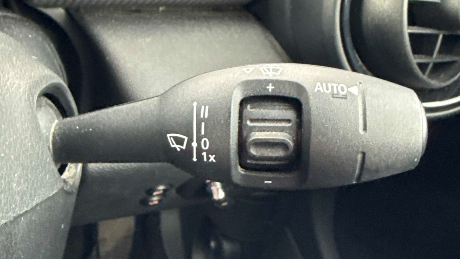 Used MINI Convertible 2017 for sale - 77589113: Photo 17