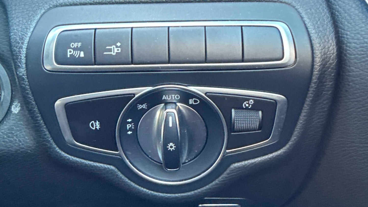 Used Mercedes-Benz C Class 2019 for sale - 77740836: Photo 20