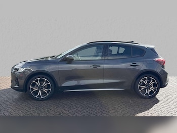 Used Ford Focus 2022 for sale - 75981472: Photo 4