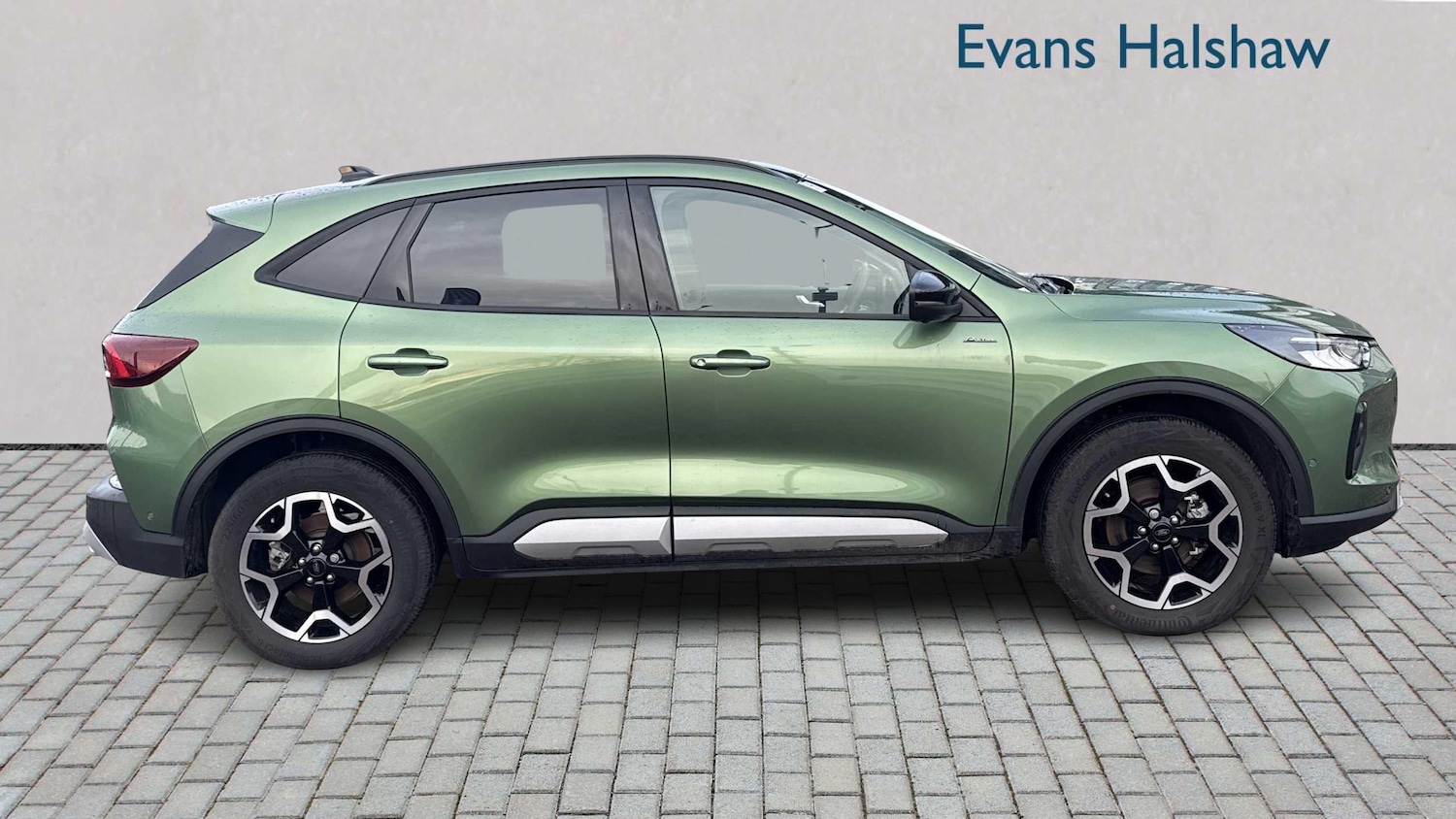 Used Ford Kuga 2024 for sale - 77032236: Photo 2