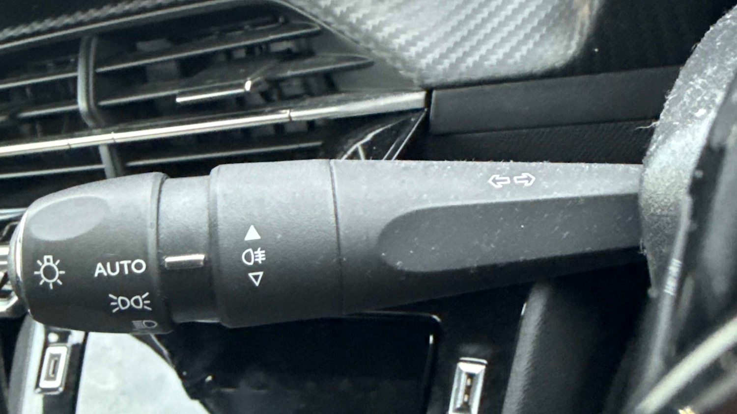 Used Peugeot 208 2021 for sale - 77772052: Photo 15