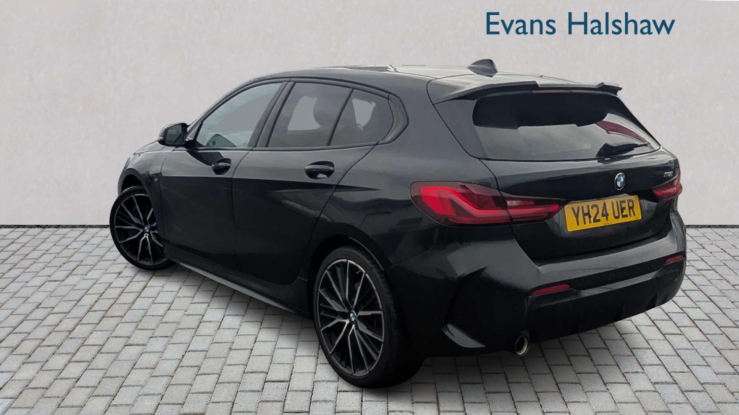 Used BMW 1 Series 2024 for sale - 77943365: Photo 2