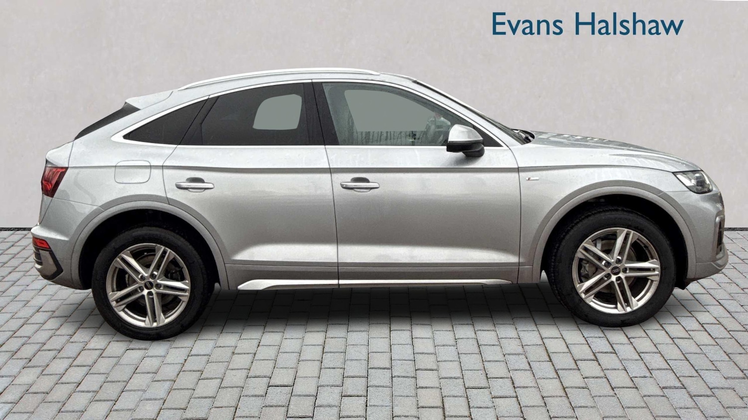 Used Audi Q5 2023 for sale - 77044027: Photo 2