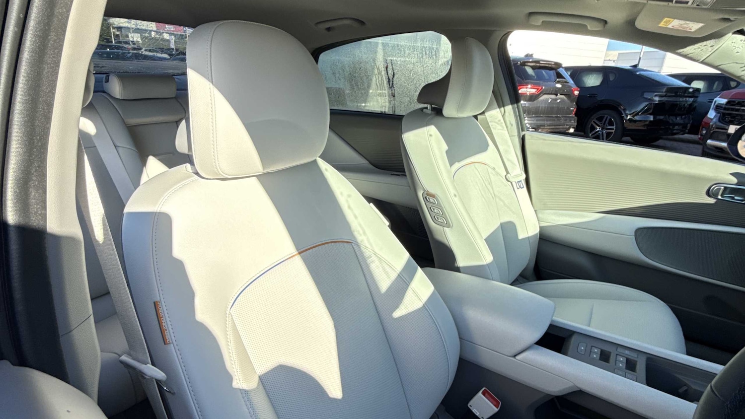 Used Hyundai IONIQ 6 2025 for sale - 76034621: Photo 10