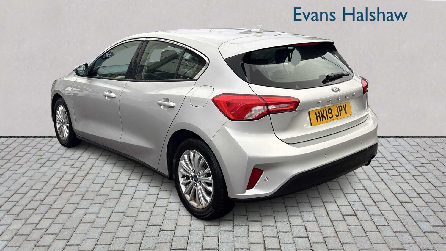 Used Ford Focus 2019 for sale - 76746068: Photo 3