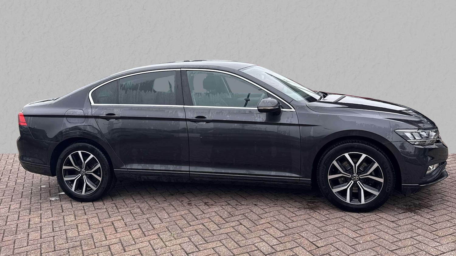 Used Volkswagen Passat 2021 for sale - 76113503: Photo 2