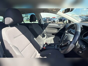 Used Volkswagen Golf 2020 for sale - 78352069: Photo