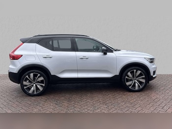Used Volvo XC40 2022 for sale - 75968145: Photo 2