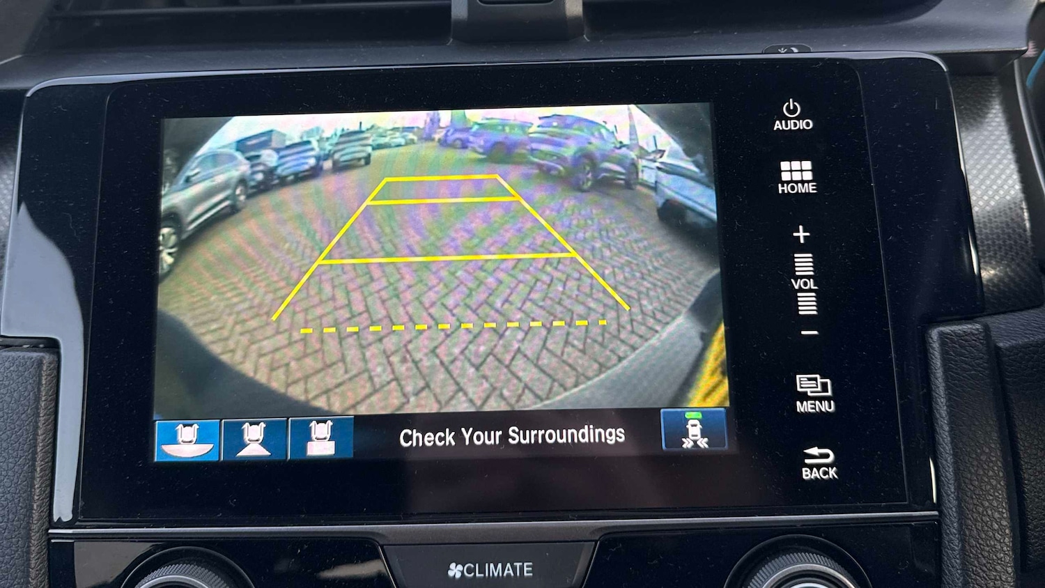 Used Honda Civic 2017 for sale - 77589103: Photo 11