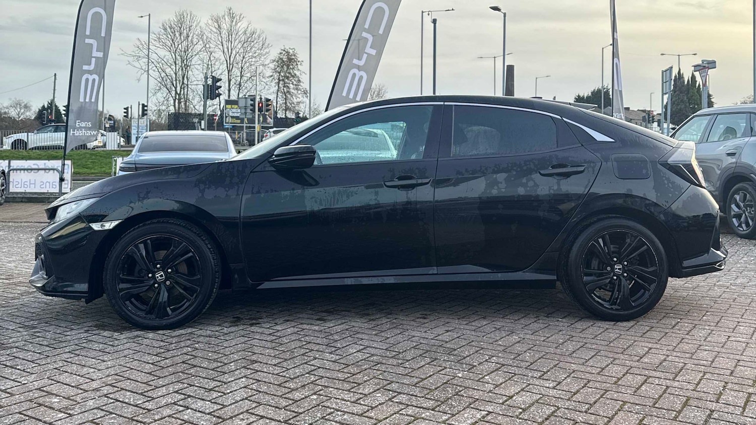 Used Honda Civic 2017 for sale - 77589103: Photo 3