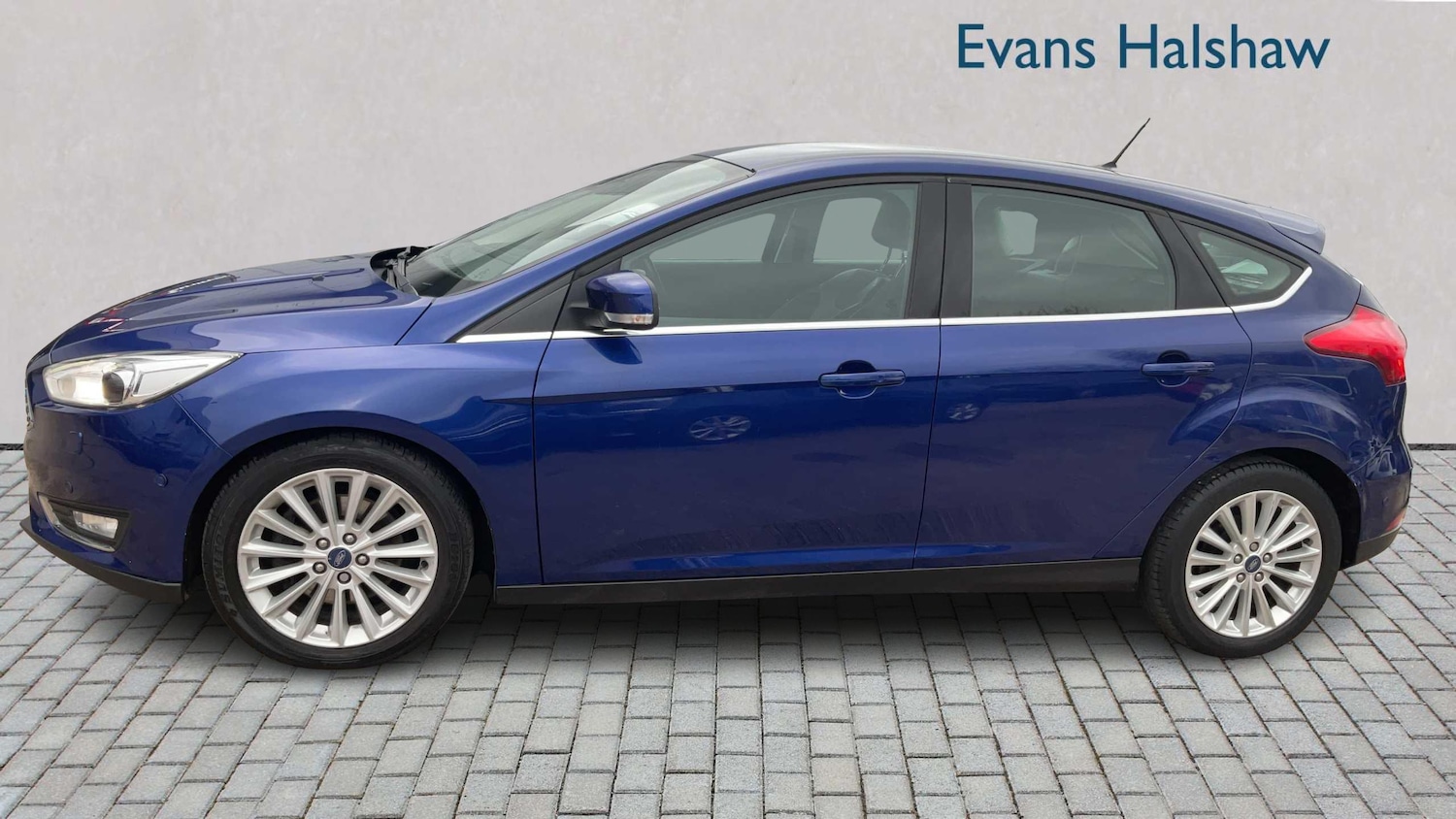 Used Ford Focus 2018 for sale - 77857049: Photo 3