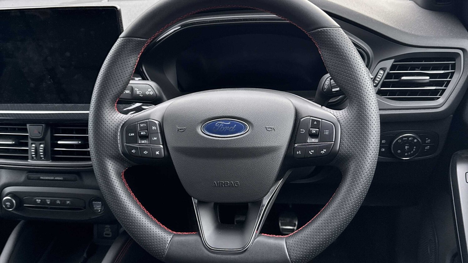 Used Ford Focus 2023 for sale - 77194635: Photo 9