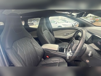 Used Ford Explorer 2024 for sale - 79065597: Photo