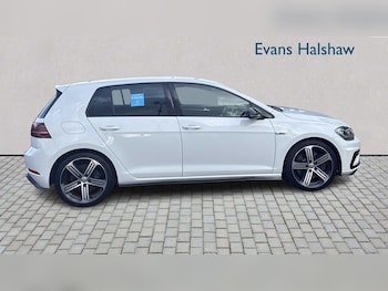Used Volkswagen Golf 2018 for sale - 76668990: Photo