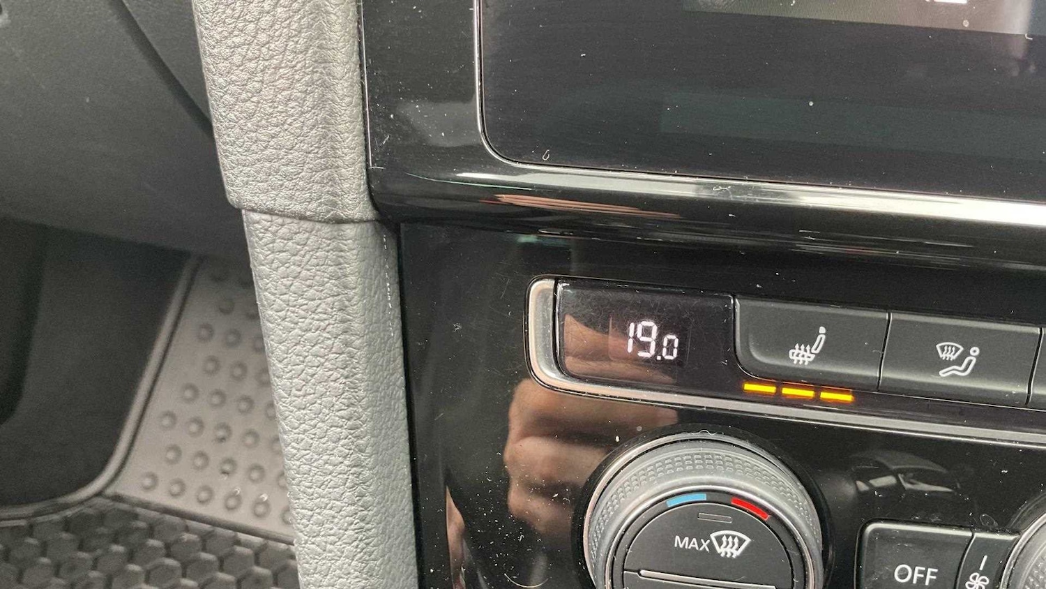 Used Volkswagen Golf 2018 for sale - 76668990: Photo 30