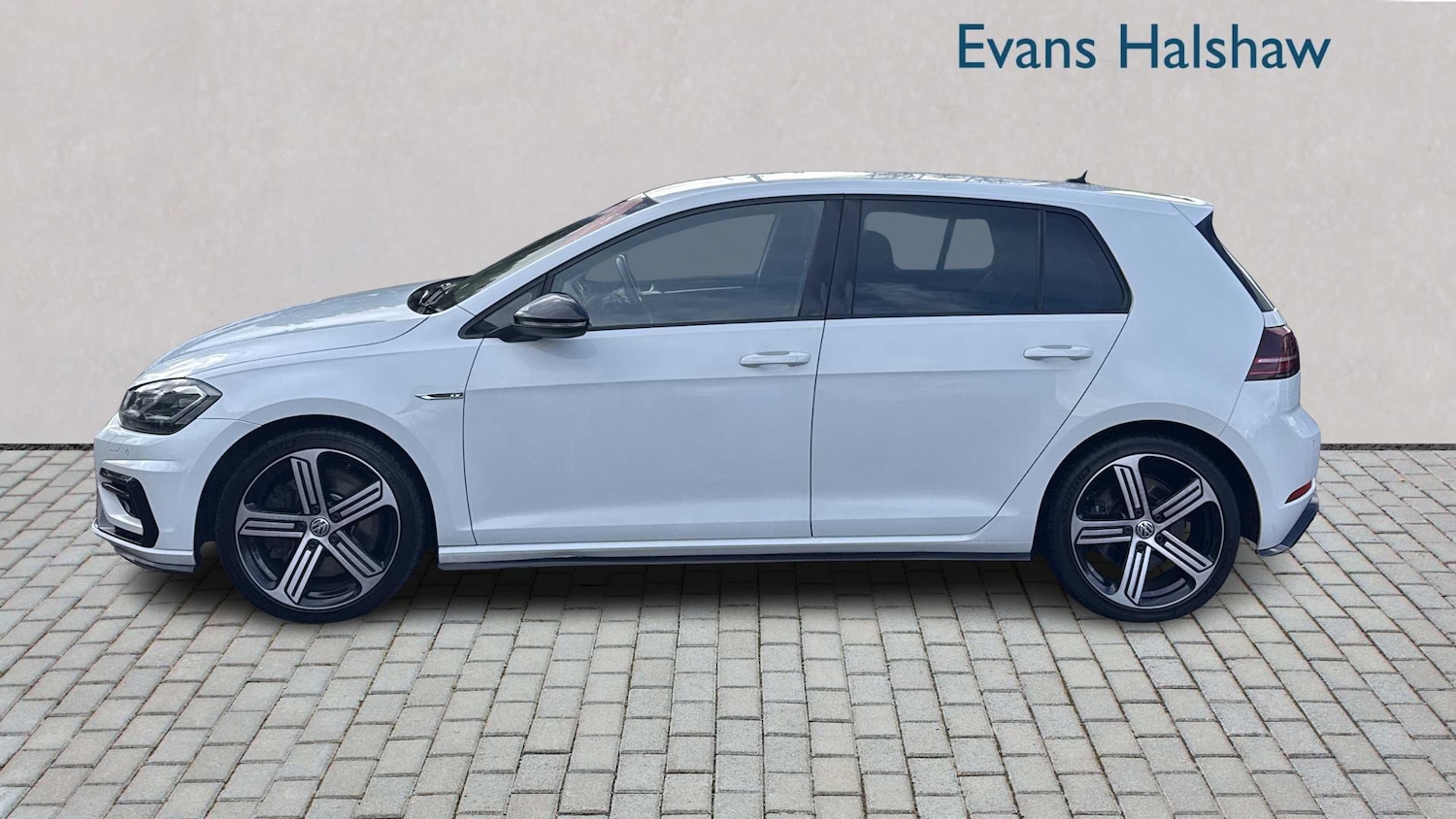 Used Volkswagen Golf 2018 for sale - 76668990: Photo 4