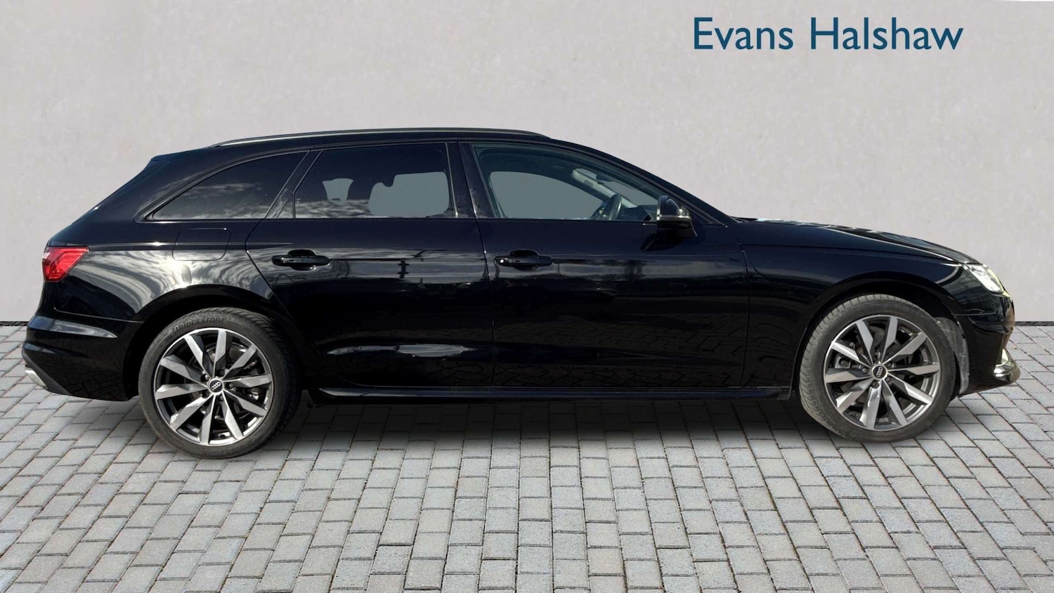 Used Audi A4 2022 for sale - 77741044: Photo 2