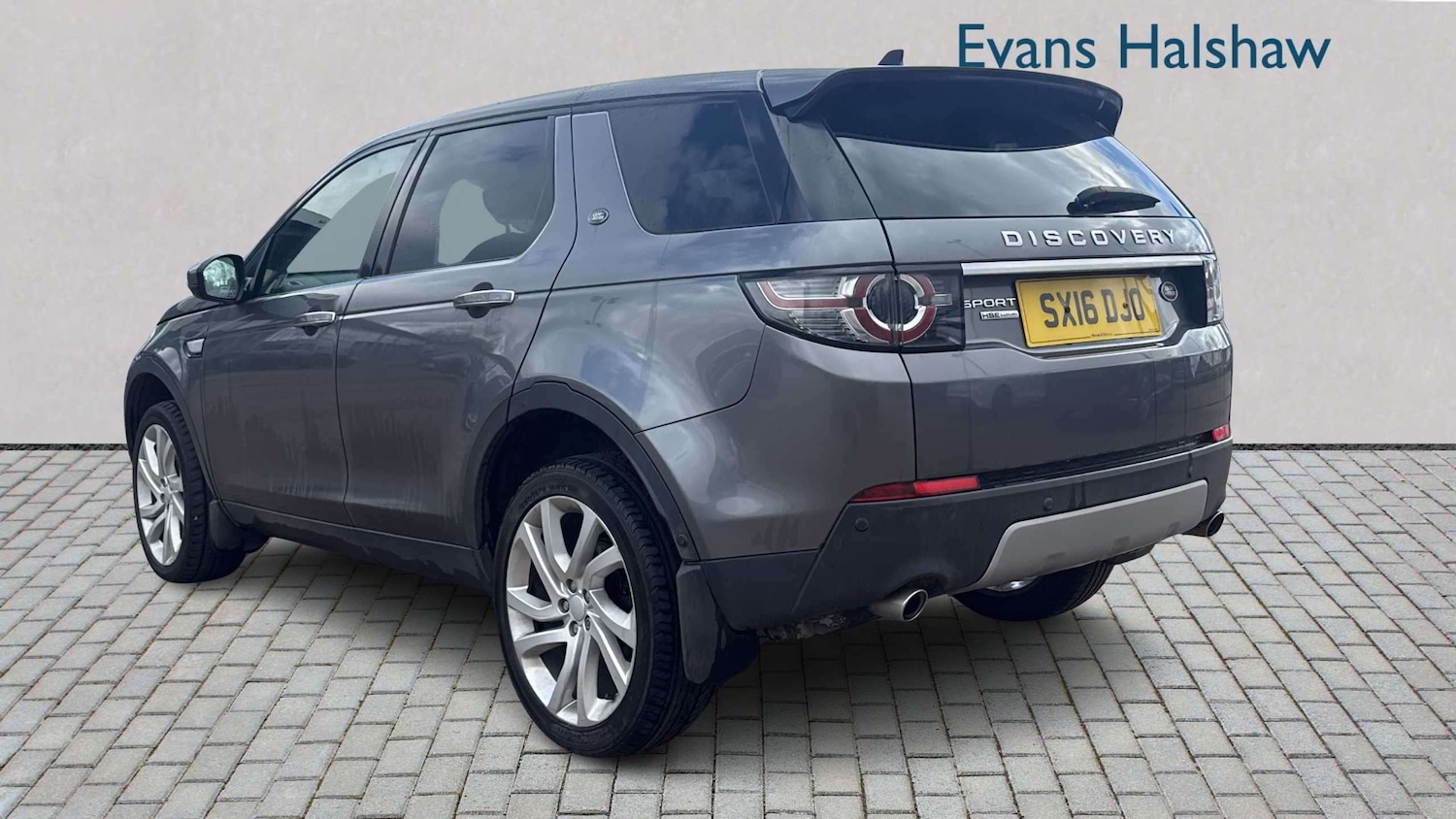 Used Land Rover Discovery Sport 2016 for sale - 78090156: Photo 2
