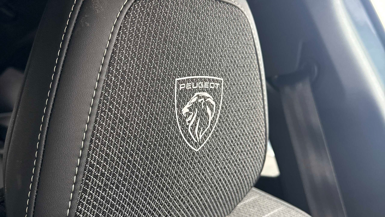 Used Peugeot 3008 2025 for sale - 77800049: Photo 8