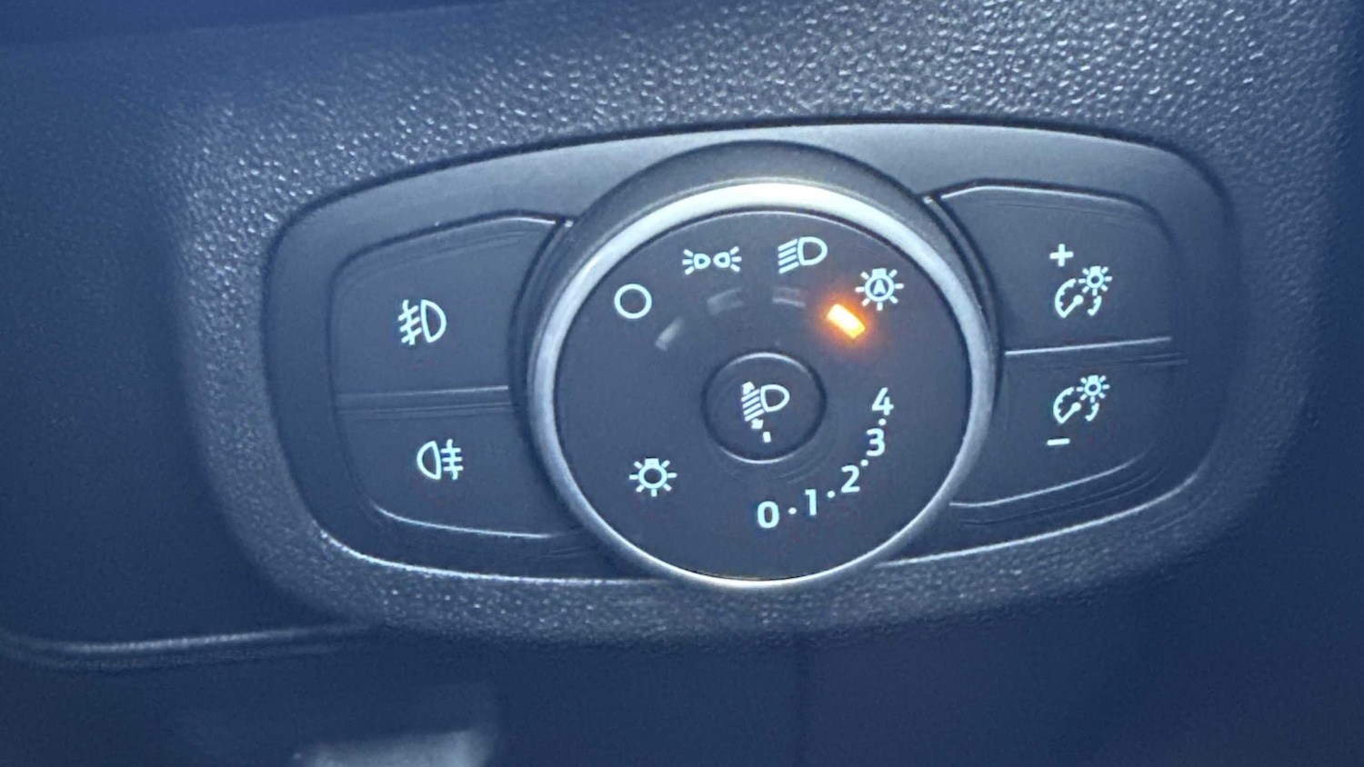 Used Ford Fiesta 2017 for sale - 75944502: Photo 27