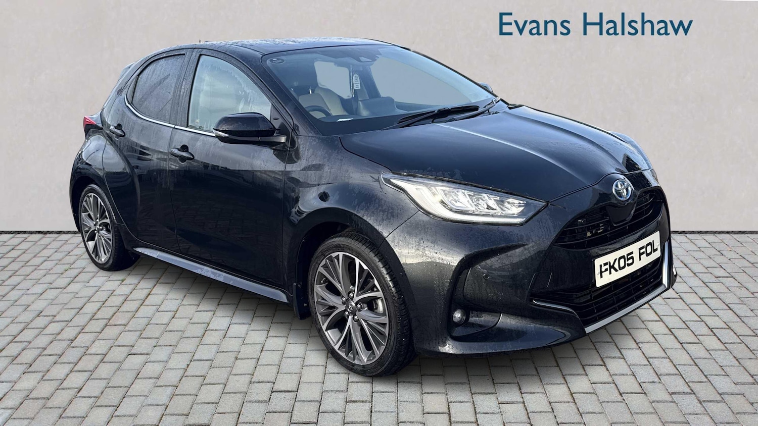 Used Toyota Yaris 2022 for sale - 76967744: Photo 1