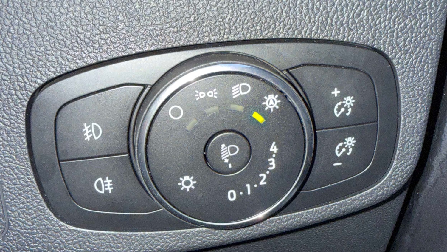 Used Ford Focus 2022 for sale - 77194537: Photo 13