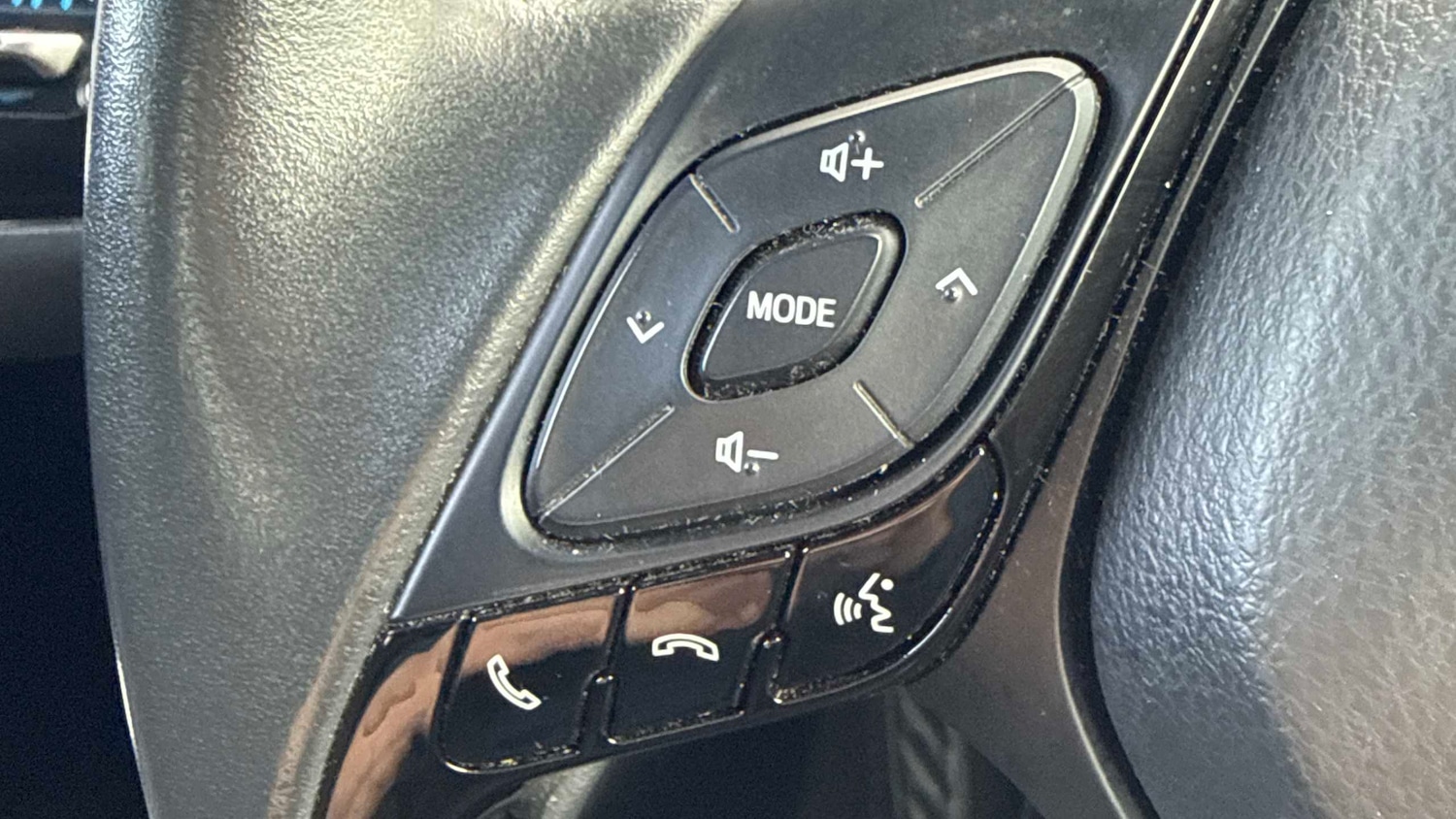 Used Toyota C-HR 2020 for sale - 77397905: Photo 21