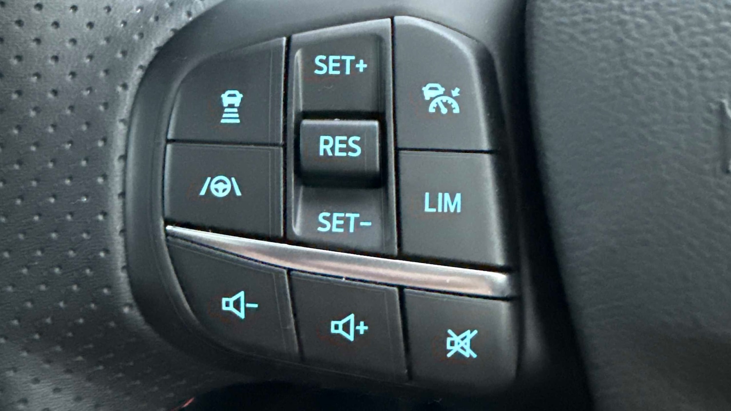 Used Ford Focus 2025 for sale - 76978671: Photo 17