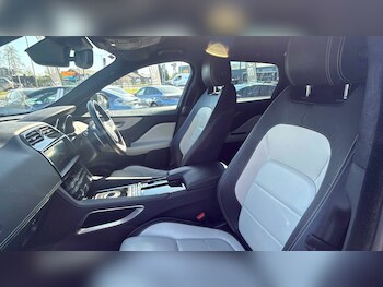 Used Jaguar F-Pace 2018 for sale - 78407702: Photo