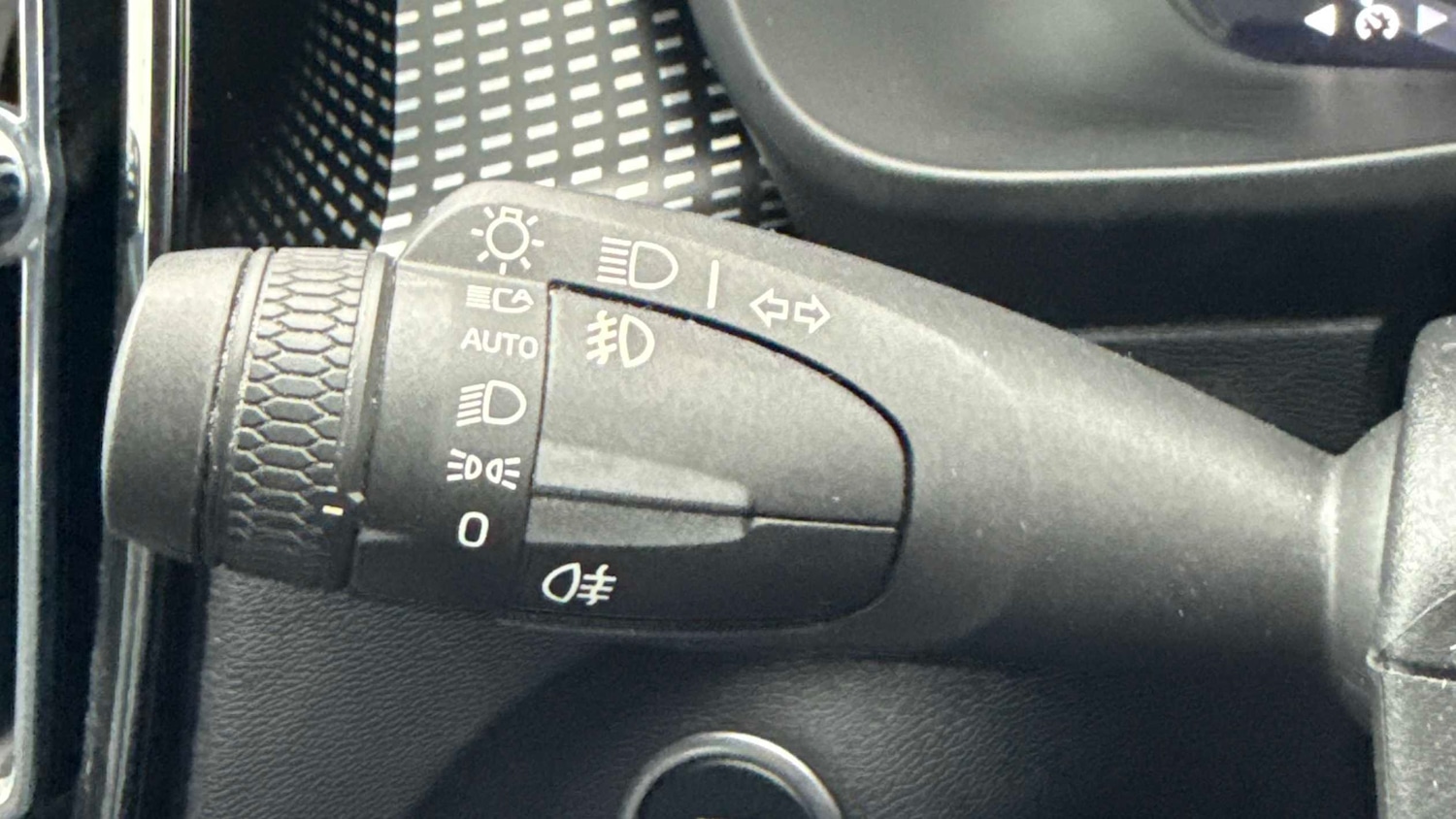 Used Volvo XC40 2020 for sale - 77194637: Photo 17