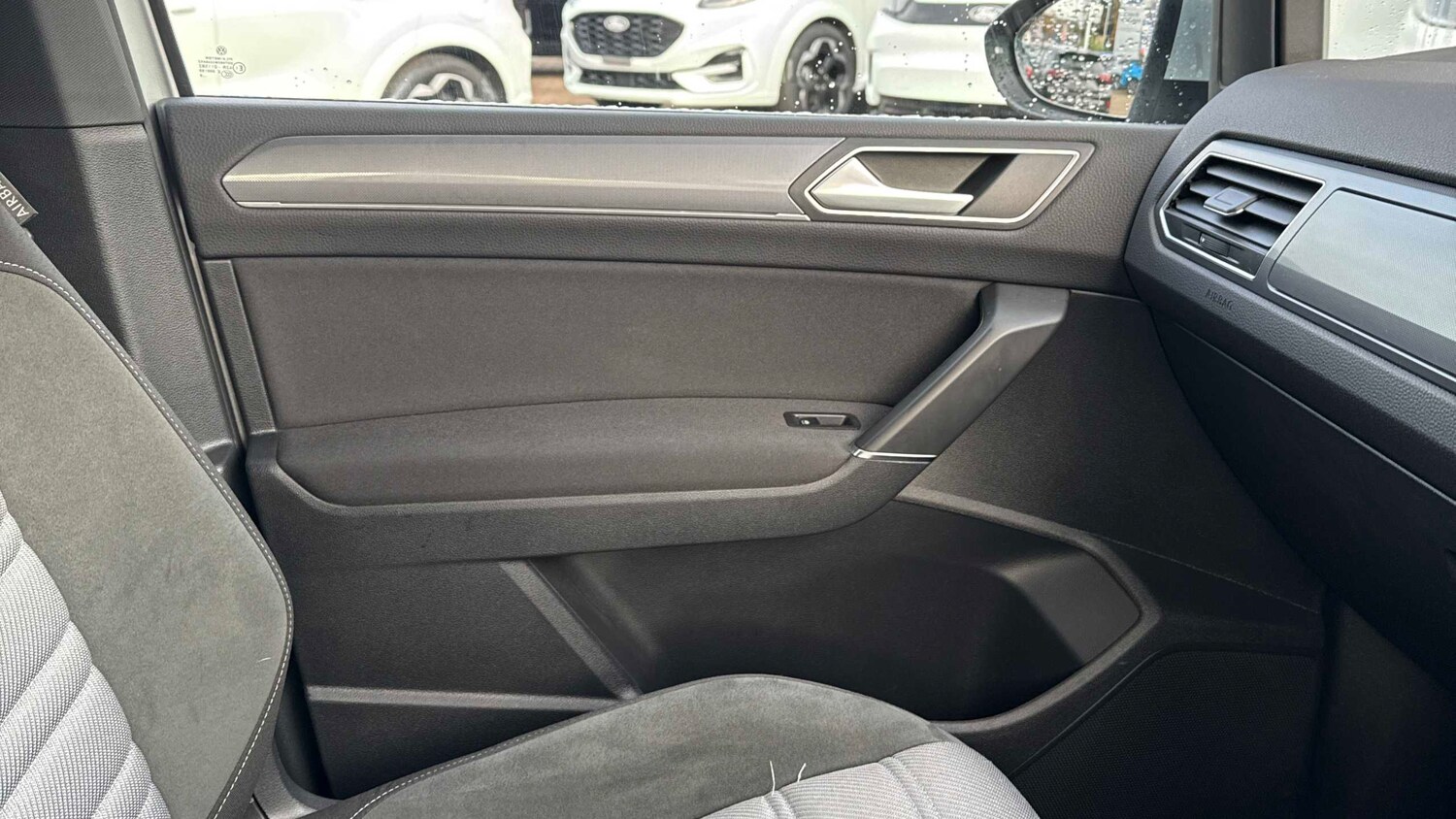 Used Volkswagen Touran 2020 for sale - 77194642: Photo 13