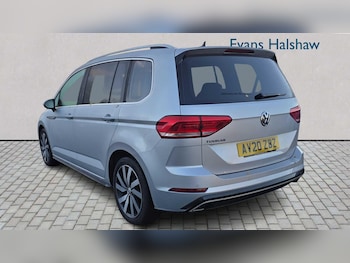 Used Volkswagen Touran 2020 for sale - 77194642: Photo