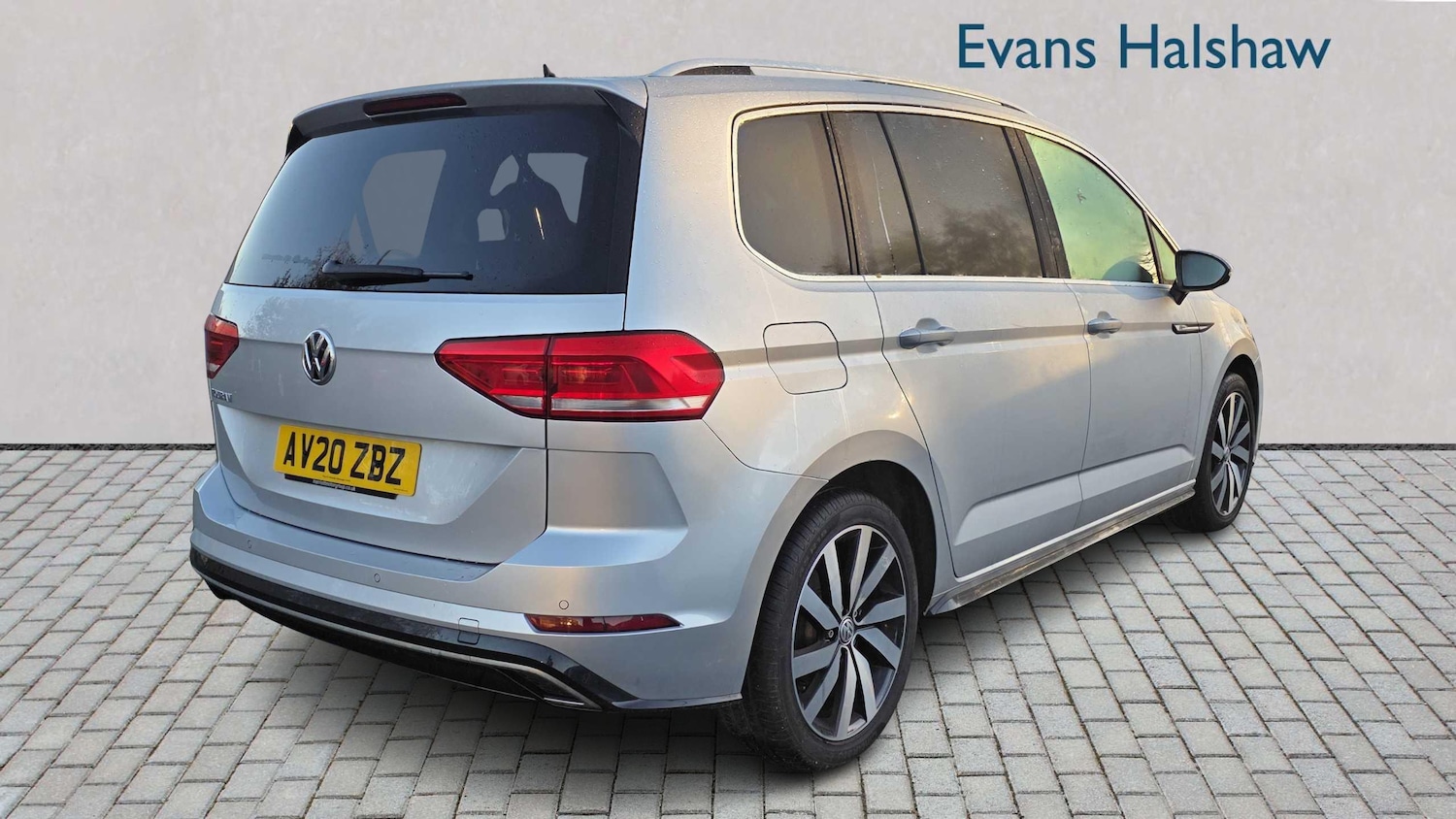 Used Volkswagen Touran 2020 for sale - 77194642: Photo 4