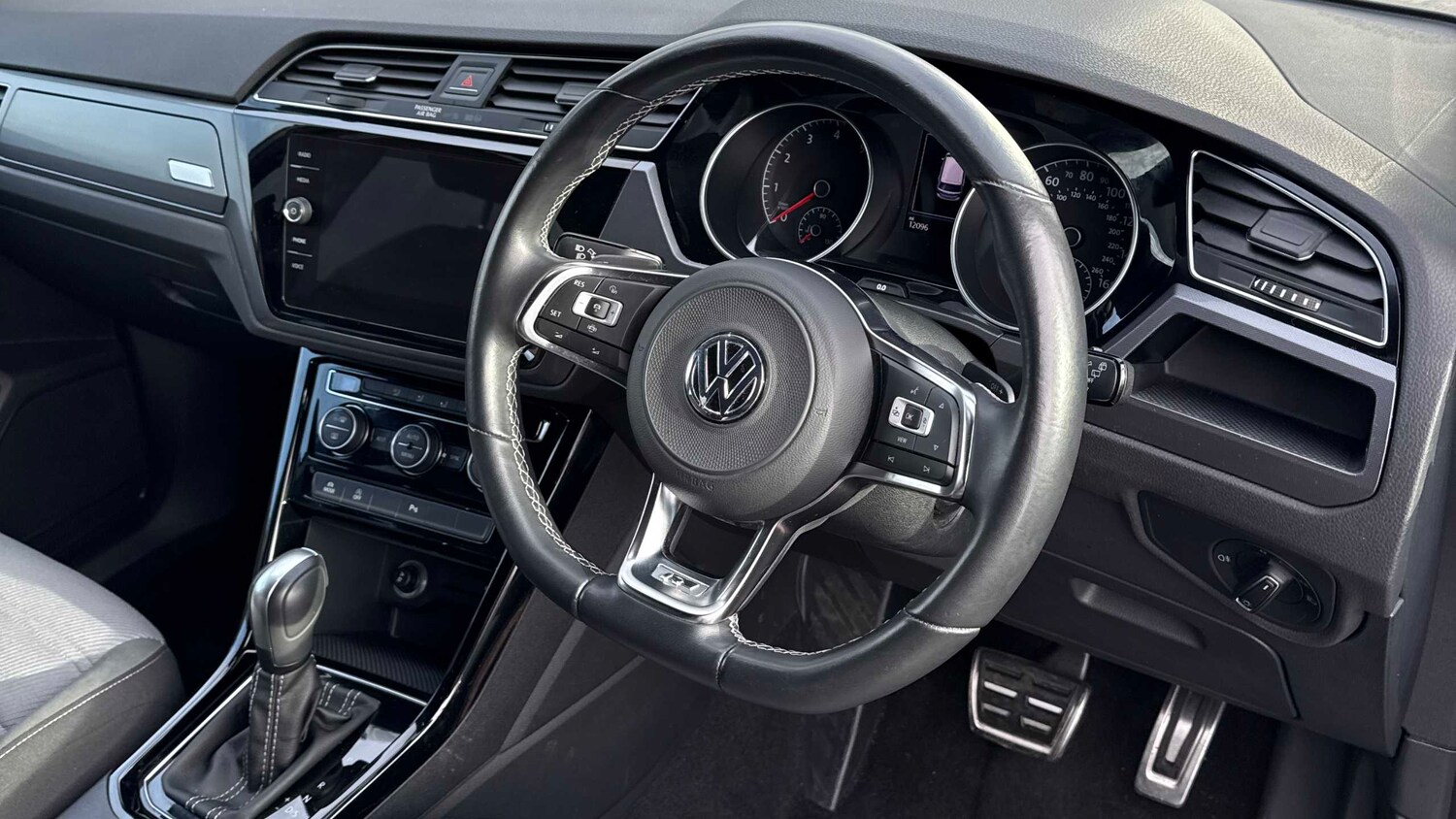 Used Volkswagen Touran 2020 for sale - 77194642: Photo 7