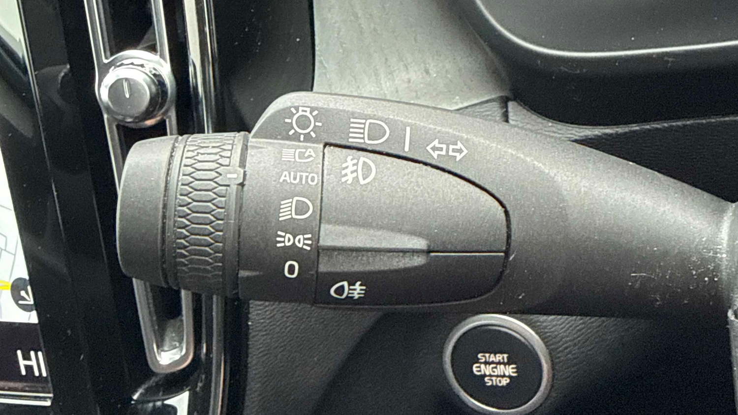 Used Volvo XC40 2021 for sale - 77270126: Photo 20