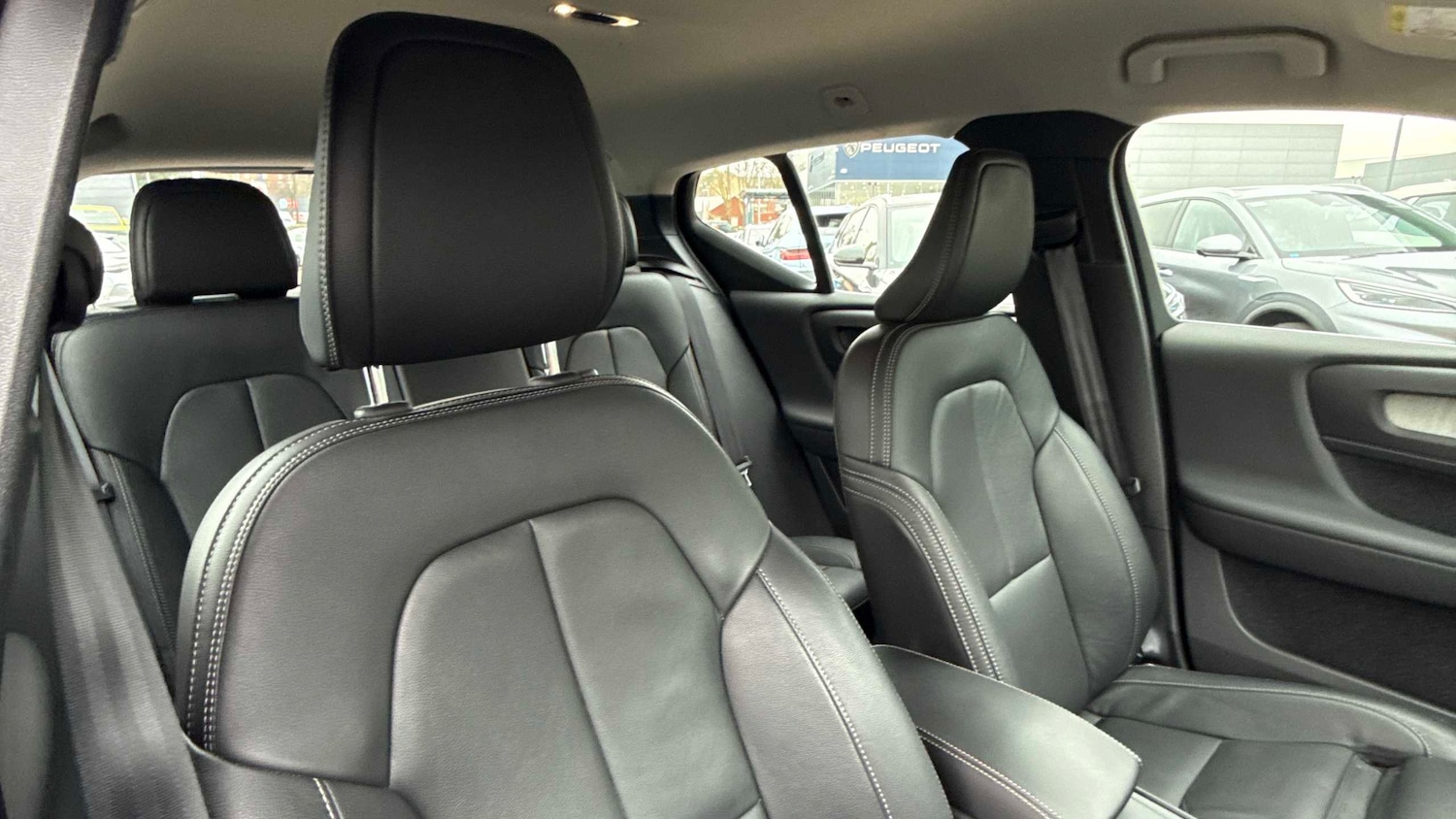 Used Volvo XC40 2021 for sale - 77270126: Photo 9